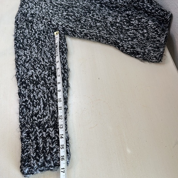 I.N.C. International Concepts Chunky Knit Turtleneck Sweater Size Medium - Picture 11 of 11